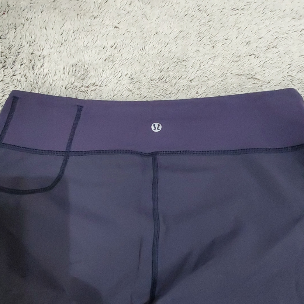 Lululemon Mesh Back Crops - Picture 2 of 5